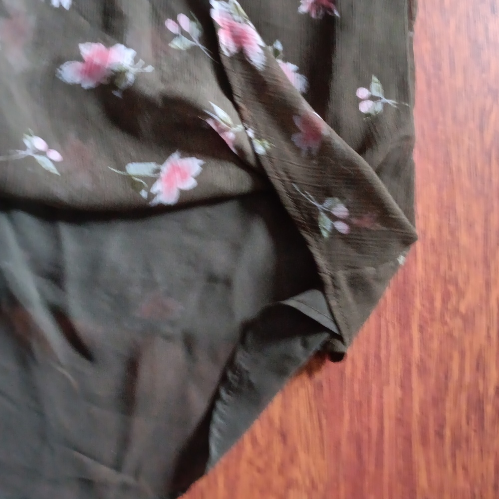 Flowy‎ high neck blouse - Picture 5 of 8